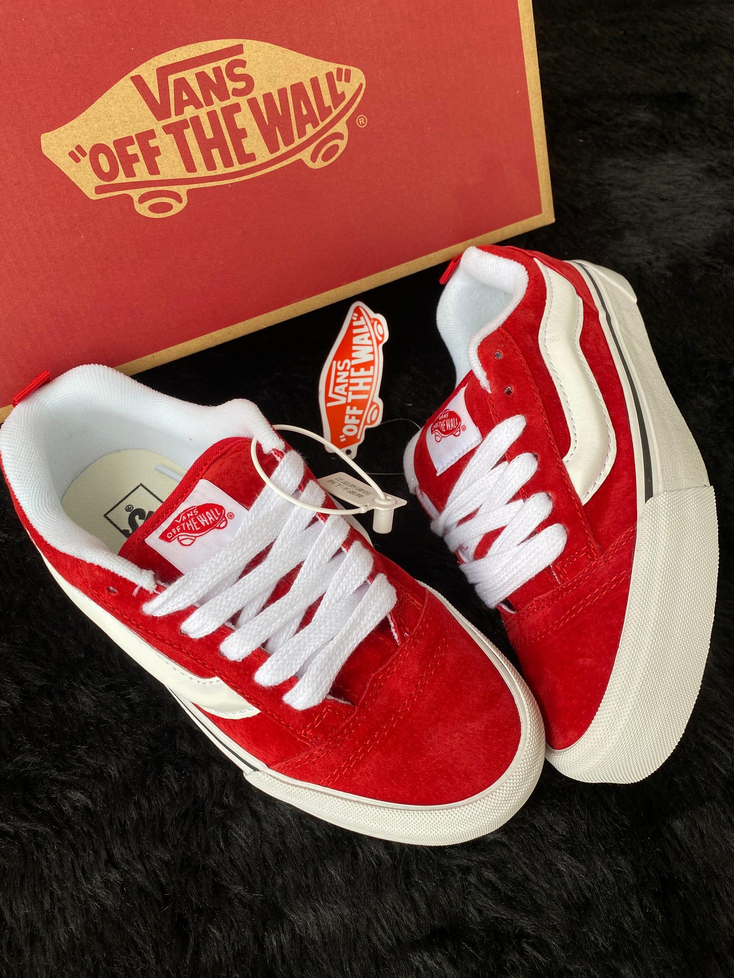 vans knu